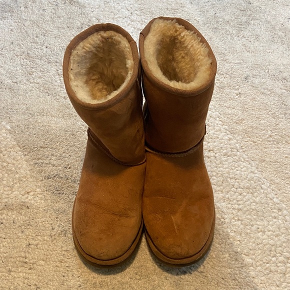 NOT FOR SALE Ugg Classic II Short Boot - Picture 6 of 13